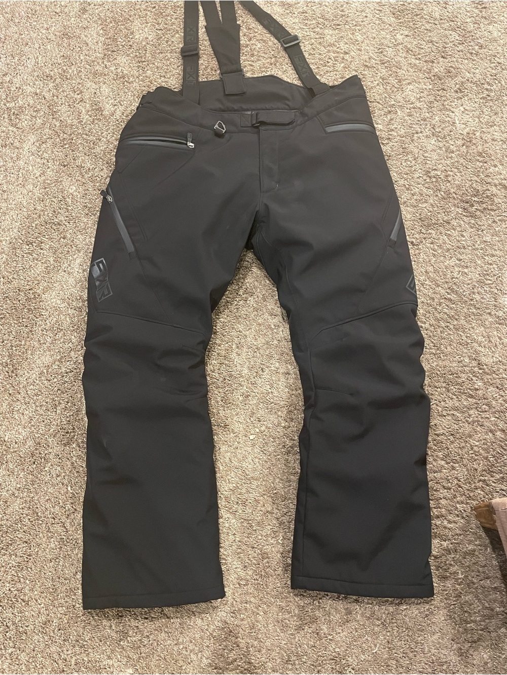 Woman’s Black Insulated Ski Bib Pants